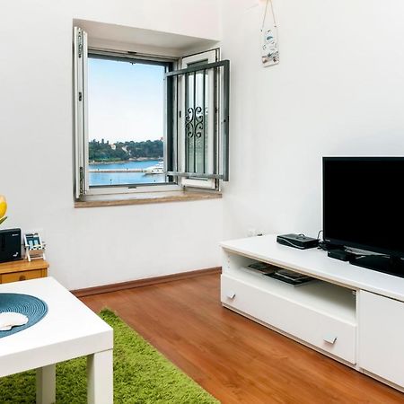 Sea View Apartment Rovinj Eksteriør billede