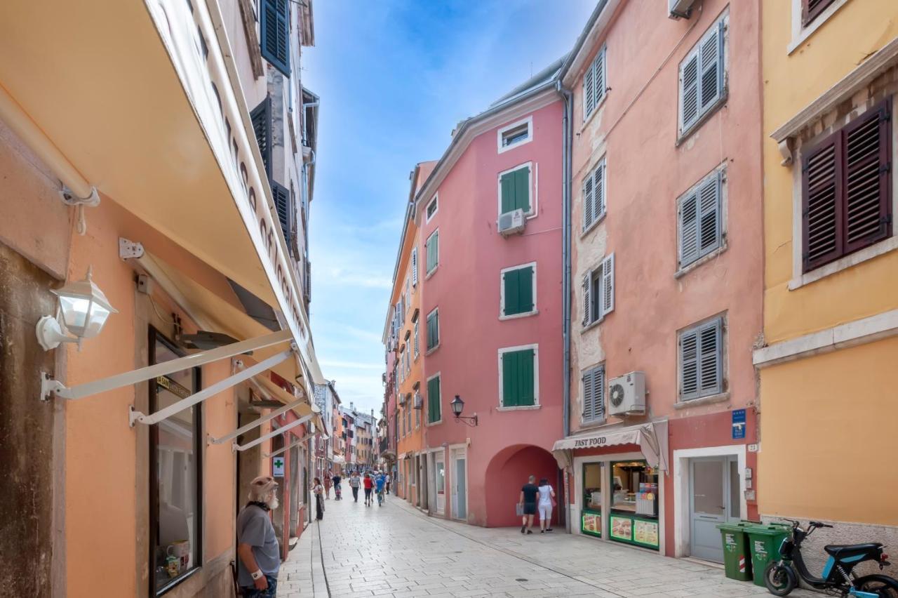 Sea View Apartment Rovinj Eksteriør billede